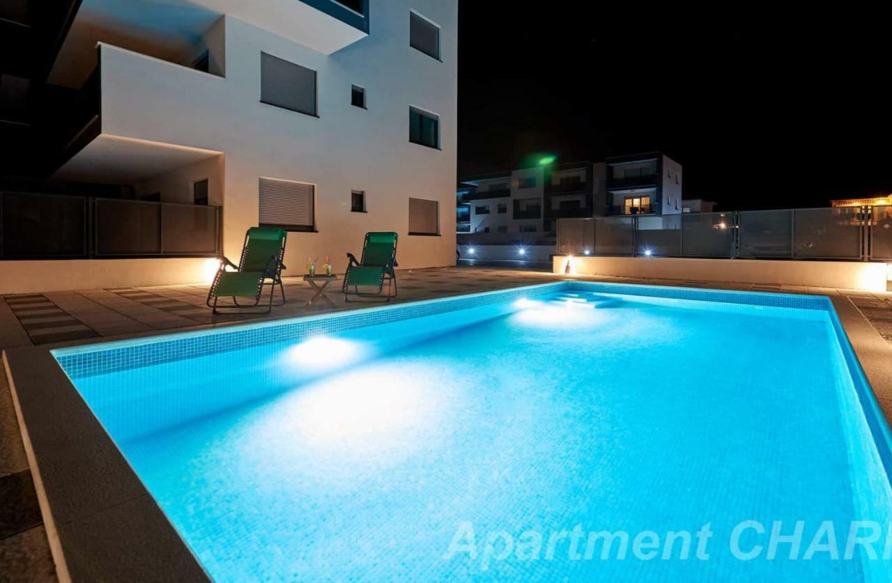 Luxury Apartment Charm With Pool Трогир Екстериор снимка